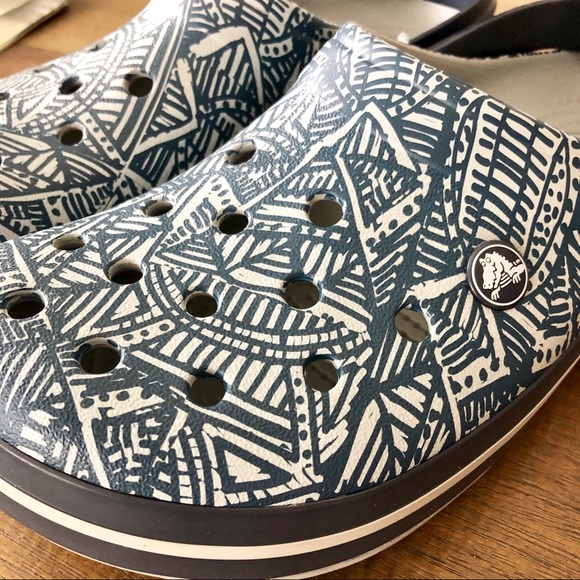 Crocs Men’s Crocband Graphic Clog - NEW - Picture 2 of 6